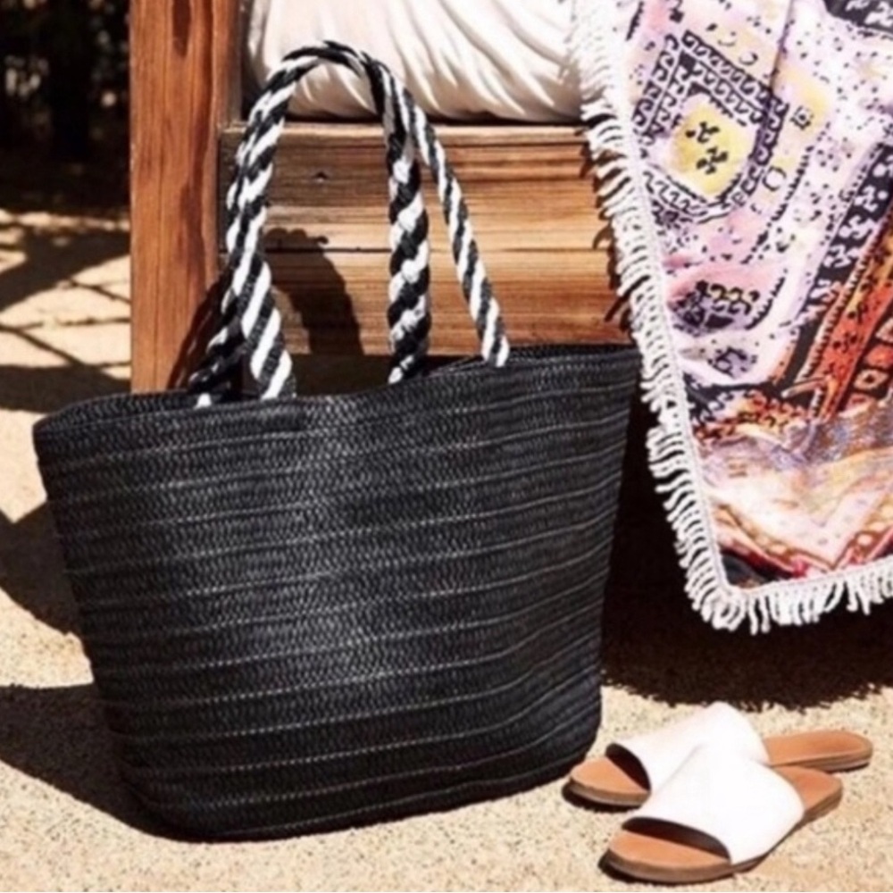 Rachel Zoe NWT St. Tropez Straw Beach Tote Bag black and white.XL Woven
